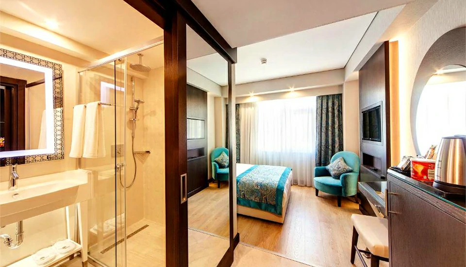 هتل موکارناس تکسیم